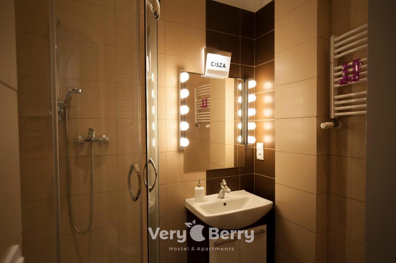 Very Berry - Garbary 27 - Apartament Z Balkonem, Old City, Check In 24H Apartamento Poznan Exterior foto