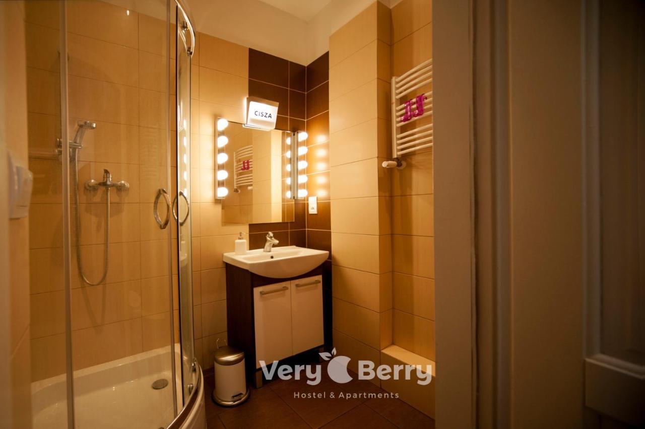 Very Berry - Garbary 27 - Apartament Z Balkonem, Old City, Check In 24H Apartamento Poznan Exterior foto