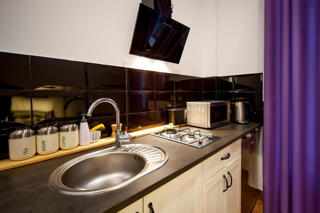 Very Berry - Garbary 27 - Apartament Z Balkonem, Old City, Check In 24H Apartamento Poznan Exterior foto